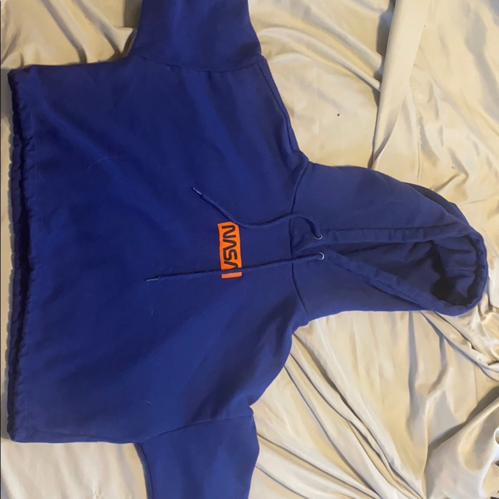 Cropped nasa hoodie